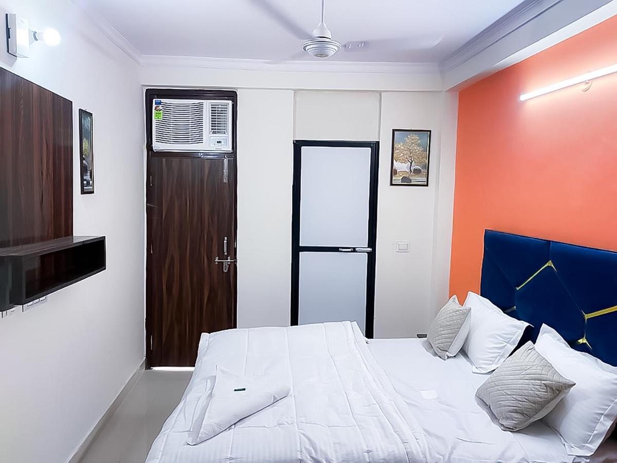 Hotel Near Saket Ignou Rd 3*